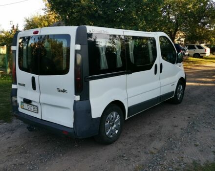 Белый Рено Трафик, объемом двигателя 1.9 л и пробегом 213 тыс. км за 7700 $, фото 2 на Automoto.ua