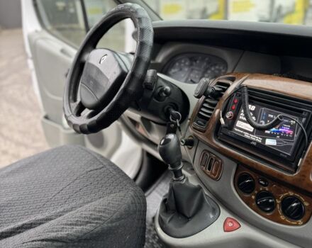 Белый Рено Трафик, объемом двигателя 1.9 л и пробегом 340 тыс. км за 6500 $, фото 8 на Automoto.ua