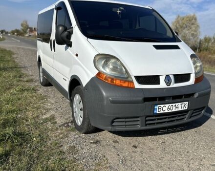 Белый Рено Трафик, объемом двигателя 1.9 л и пробегом 270 тыс. км за 6300 $, фото 1 на Automoto.ua