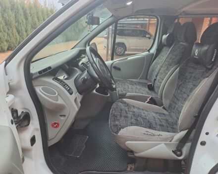 Белый Рено Трафик, объемом двигателя 1.9 л и пробегом 329 тыс. км за 6500 $, фото 9 на Automoto.ua