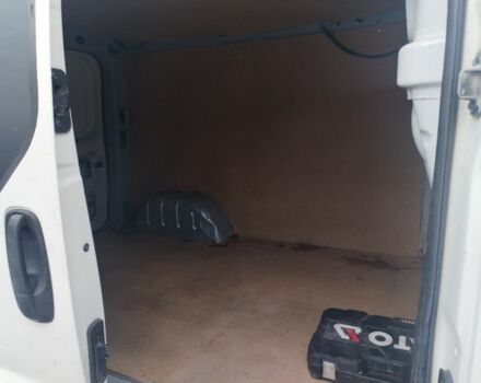 Белый Рено Трафик, объемом двигателя 1.9 л и пробегом 220 тыс. км за 4900 $, фото 5 на Automoto.ua