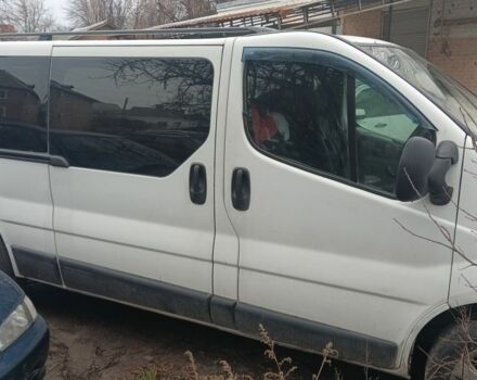 Белый Рено Трафик, объемом двигателя 1.9 л и пробегом 240 тыс. км за 6100 $, фото 4 на Automoto.ua