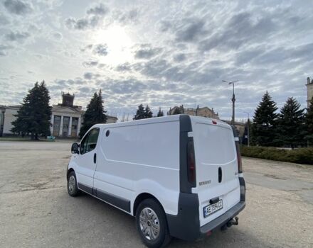 Белый Рено Трафик, объемом двигателя 1.9 л и пробегом 270 тыс. км за 6300 $, фото 4 на Automoto.ua