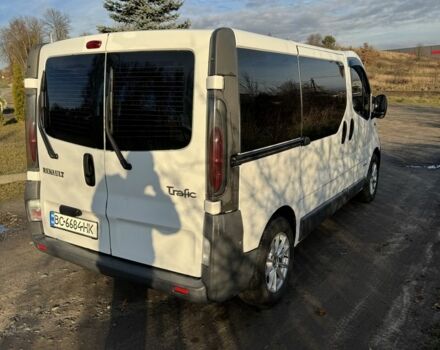 Белый Рено Трафик, объемом двигателя 1.9 л и пробегом 390 тыс. км за 6000 $, фото 4 на Automoto.ua