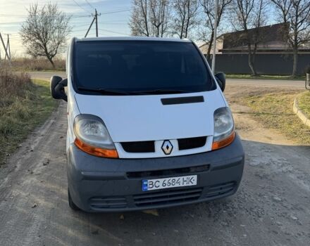 Белый Рено Трафик, объемом двигателя 1.9 л и пробегом 390 тыс. км за 6000 $, фото 1 на Automoto.ua
