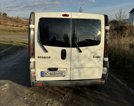 Белый Рено Трафик, объемом двигателя 1.9 л и пробегом 390 тыс. км за 6000 $, фото 3 на Automoto.ua