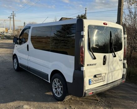 Белый Рено Трафик, объемом двигателя 1.9 л и пробегом 390 тыс. км за 6000 $, фото 2 на Automoto.ua