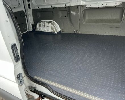 Белый Рено Трафик, объемом двигателя 1.9 л и пробегом 731 тыс. км за 6399 $, фото 5 на Automoto.ua