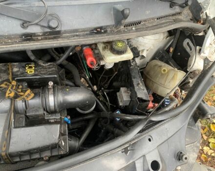 Рено Трафик 2006 в Лозовой на Automoto.ua Белый Рено Трафик, объемом двигателя 0 л и пробегом 300 тыс. км за 1600 $, фото 3 на Automoto.ua