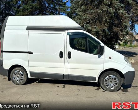 Белый Рено Трафик, объемом двигателя 2 л и пробегом 360 тыс. км за 7500 $, фото 2 на Automoto.ua