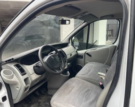 Белый Рено Трафик, объемом двигателя 2 л и пробегом 275 тыс. км за 7850 $, фото 4 на Automoto.ua