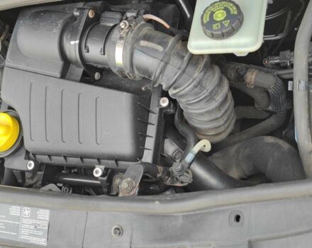 Белый Рено Трафик, объемом двигателя 2 л и пробегом 483 тыс. км за 6900 $, фото 17 на Automoto.ua