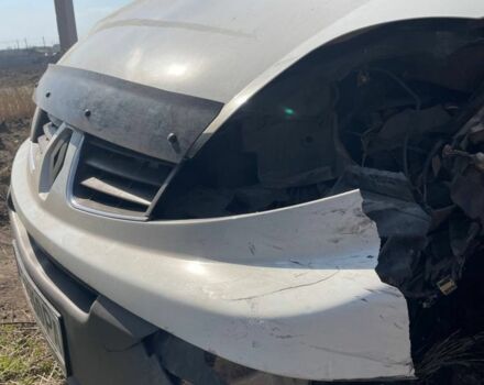 Белый Рено Трафик, объемом двигателя 2 л и пробегом 465 тыс. км за 3500 $, фото 5 на Automoto.ua