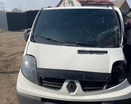 Белый Рено Трафик, объемом двигателя 2 л и пробегом 465 тыс. км за 3500 $, фото 1 на Automoto.ua