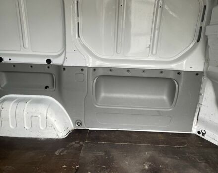 Білий Рено Трафік, об'ємом двигуна 2 л та пробігом 260 тис. км за 6800 $, фото 4 на Automoto.ua