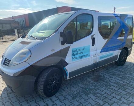 Белый Рено Трафик, объемом двигателя 2 л и пробегом 275 тыс. км за 4900 $, фото 1 на Automoto.ua