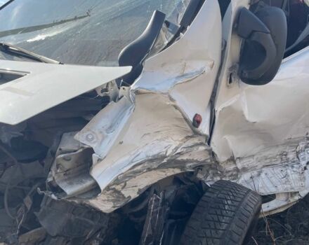 Белый Рено Трафик, объемом двигателя 2 л и пробегом 465 тыс. км за 3500 $, фото 6 на Automoto.ua