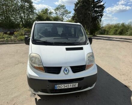 Белый Рено Трафик, объемом двигателя 2 л и пробегом 230 тыс. км за 7600 $, фото 3 на Automoto.ua