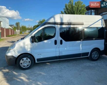 Белый Рено Трафик, объемом двигателя 2 л и пробегом 257 тыс. км за 9500 $, фото 5 на Automoto.ua