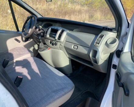 Белый Рено Трафик, объемом двигателя 2 л и пробегом 275 тыс. км за 4900 $, фото 13 на Automoto.ua