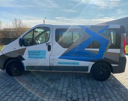 Белый Рено Трафик, объемом двигателя 2 л и пробегом 275 тыс. км за 4900 $, фото 7 на Automoto.ua