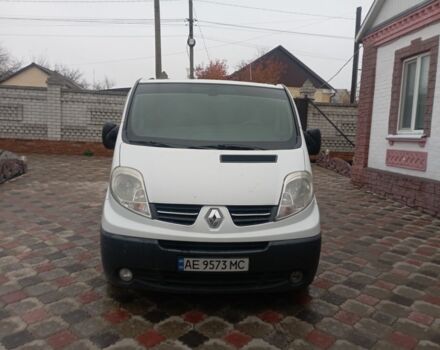 Белый Рено Трафик, объемом двигателя 2.5 л и пробегом 290 тыс. км за 8200 $, фото 2 на Automoto.ua