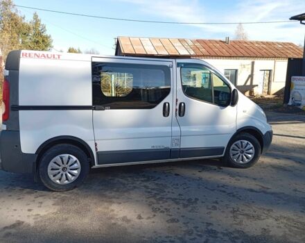 Белый Рено Трафик, объемом двигателя 2 л и пробегом 280 тыс. км за 8267 $, фото 3 на Automoto.ua