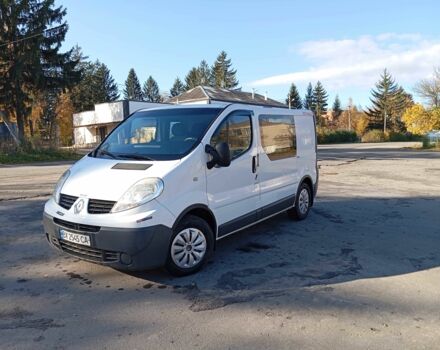 Белый Рено Трафик, объемом двигателя 2 л и пробегом 280 тыс. км за 8267 $, фото 2 на Automoto.ua