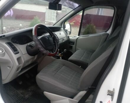 Белый Рено Трафик, объемом двигателя 2.5 л и пробегом 290 тыс. км за 8200 $, фото 8 на Automoto.ua