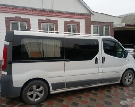 Белый Рено Трафик, объемом двигателя 2.5 л и пробегом 290 тыс. км за 8200 $, фото 4 на Automoto.ua