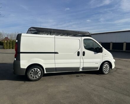 Белый Рено Трафик, объемом двигателя 2.5 л и пробегом 355 тыс. км за 11648 $, фото 2 на Automoto.ua