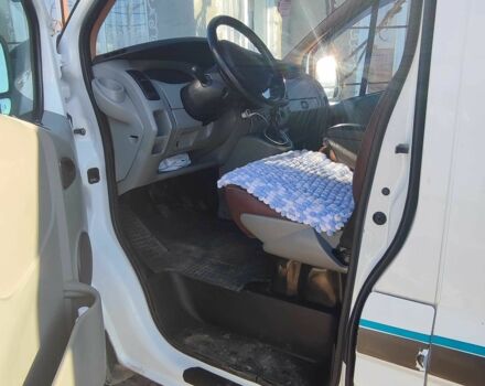 Белый Рено Трафик, объемом двигателя 0 л и пробегом 280 тыс. км за 10500 $, фото 13 на Automoto.ua