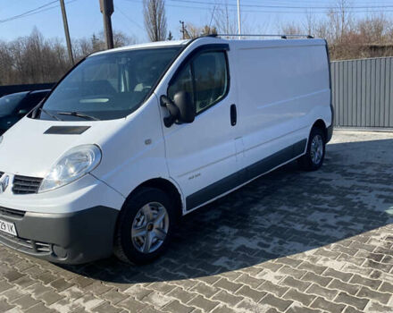 Белый Рено Трафик, объемом двигателя 2.5 л и пробегом 309 тыс. км за 7700 $, фото 2 на Automoto.ua