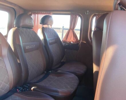 Белый Рено Трафик, объемом двигателя 0 л и пробегом 280 тыс. км за 10500 $, фото 10 на Automoto.ua