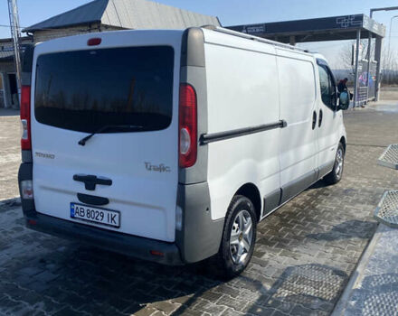 Белый Рено Трафик, объемом двигателя 2.5 л и пробегом 309 тыс. км за 7700 $, фото 5 на Automoto.ua