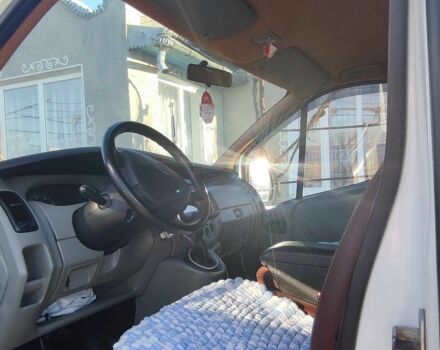 Белый Рено Трафик, объемом двигателя 0 л и пробегом 280 тыс. км за 10500 $, фото 16 на Automoto.ua