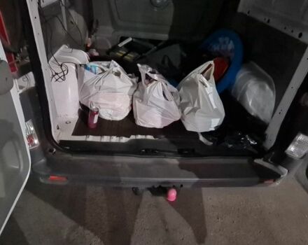 Белый Рено Трафик, объемом двигателя 2 л и пробегом 203 тыс. км за 12764 $, фото 7 на Automoto.ua