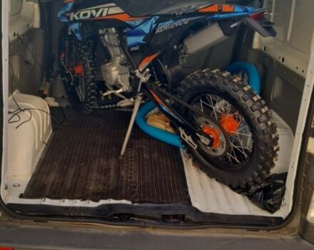 Белый Рено Трафик, объемом двигателя 2 л и пробегом 203 тыс. км за 12764 $, фото 2 на Automoto.ua