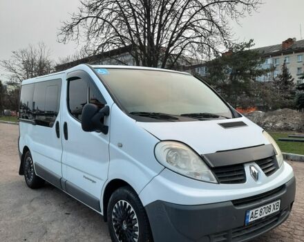 Белый Рено Трафик, объемом двигателя 2 л и пробегом 260 тыс. км за 12000 $, фото 3 на Automoto.ua