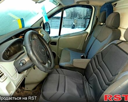 Білий Рено Трафік, об'ємом двигуна 2 л та пробігом 316 тис. км за 8900 $, фото 8 на Automoto.ua