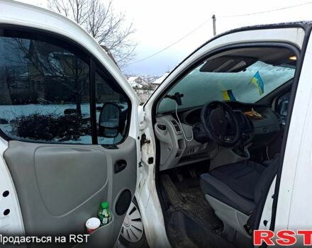 Белый Рено Трафик, объемом двигателя 2 л и пробегом 316 тыс. км за 8900 $, фото 7 на Automoto.ua
