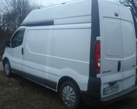 Білий Рено Трафік, об'ємом двигуна 2 л та пробігом 230 тис. км за 10200 $, фото 3 на Automoto.ua