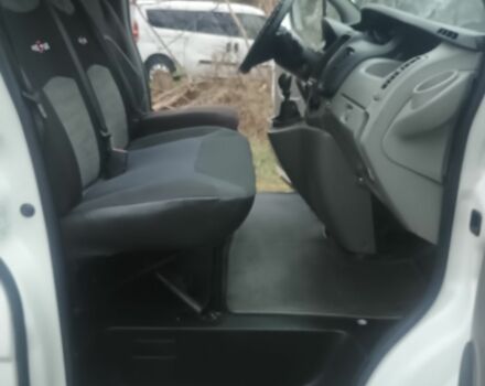 Білий Рено Трафік, об'ємом двигуна 2 л та пробігом 230 тис. км за 10200 $, фото 7 на Automoto.ua