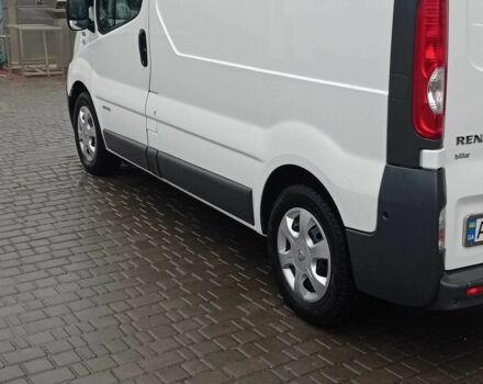 Белый Рено Трафик, объемом двигателя 2 л и пробегом 356 тыс. км за 11230 $, фото 3 на Automoto.ua