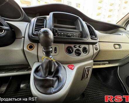 Белый Рено Трафик, объемом двигателя 2 л и пробегом 315 тыс. км за 11500 $, фото 6 на Automoto.ua