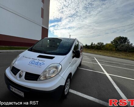 Белый Рено Трафик, объемом двигателя 2 л и пробегом 315 тыс. км за 11500 $, фото 1 на Automoto.ua