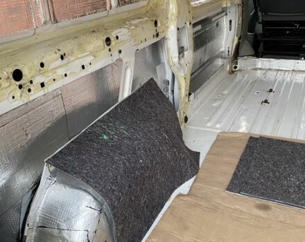 Белый Рено Трафик, объемом двигателя 2 л и пробегом 260 тыс. км за 11300 $, фото 8 на Automoto.ua