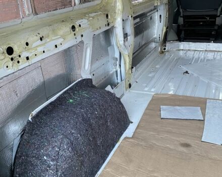 Белый Рено Трафик, объемом двигателя 2 л и пробегом 260 тыс. км за 11300 $, фото 9 на Automoto.ua