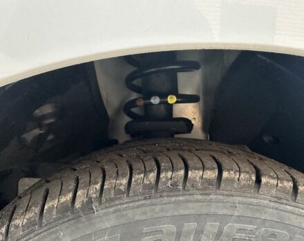 Белый Рено Трафик, объемом двигателя 1.6 л и пробегом 235 тыс. км за 12000 $, фото 2 на Automoto.ua