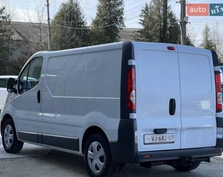 Белый Рено Трафик, объемом двигателя 2 л и пробегом 190 тыс. км за 11900 $, фото 4 на Automoto.ua